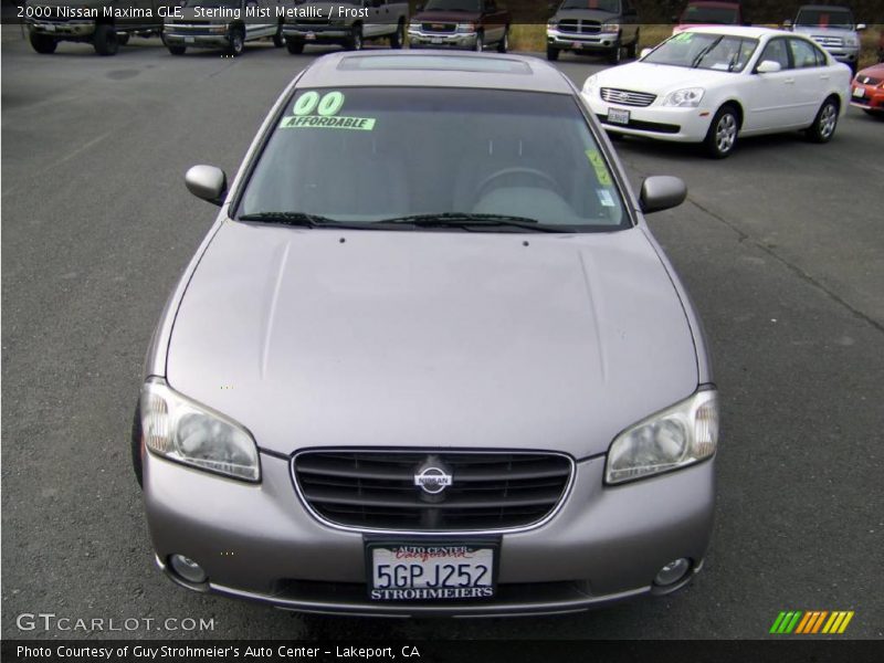 Sterling Mist Metallic / Frost 2000 Nissan Maxima GLE