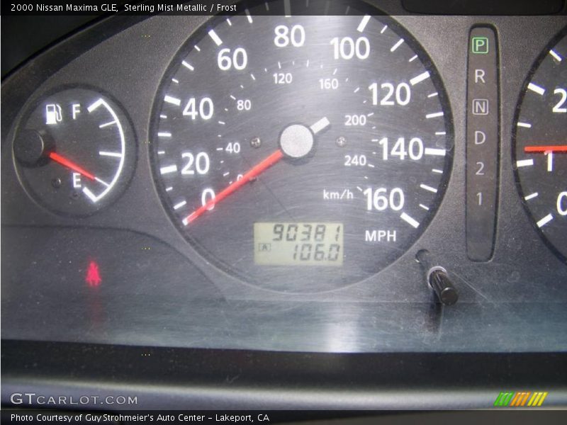 Sterling Mist Metallic / Frost 2000 Nissan Maxima GLE