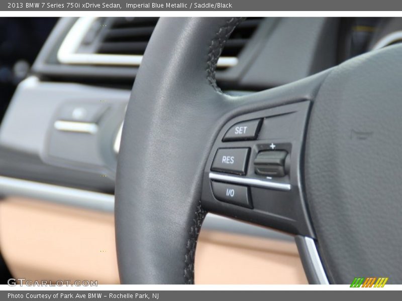 Controls of 2013 7 Series 750i xDrive Sedan