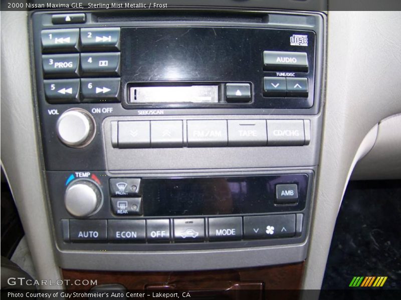 Sterling Mist Metallic / Frost 2000 Nissan Maxima GLE