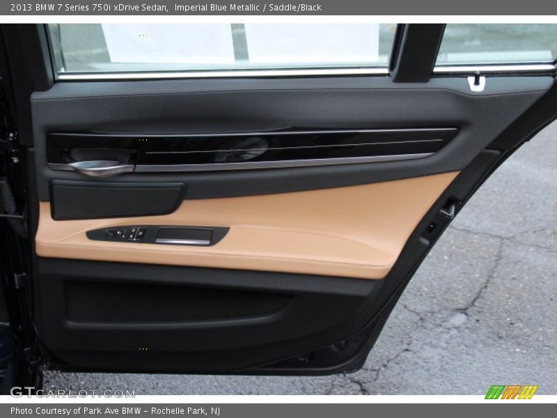 Door Panel of 2013 7 Series 750i xDrive Sedan