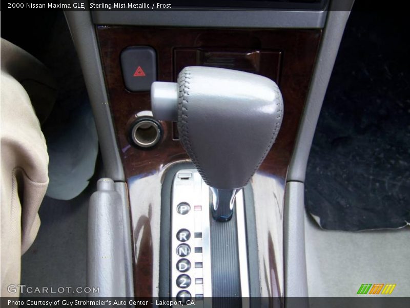 Sterling Mist Metallic / Frost 2000 Nissan Maxima GLE