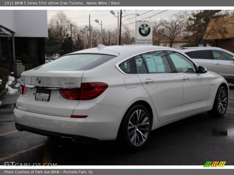 Alpine White / Black 2013 BMW 5 Series 550i xDrive Gran Turismo