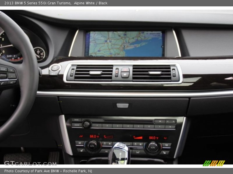Alpine White / Black 2013 BMW 5 Series 550i Gran Turismo