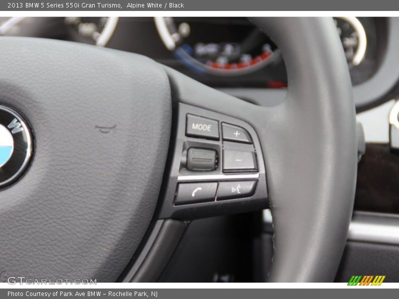 Alpine White / Black 2013 BMW 5 Series 550i Gran Turismo