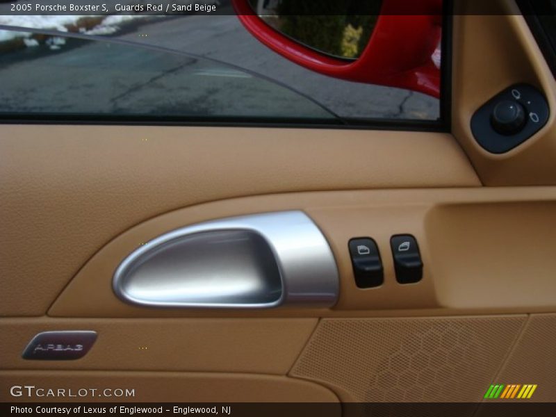 Controls of 2005 Boxster S