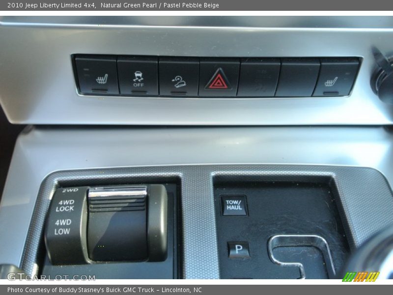 Natural Green Pearl / Pastel Pebble Beige 2010 Jeep Liberty Limited 4x4