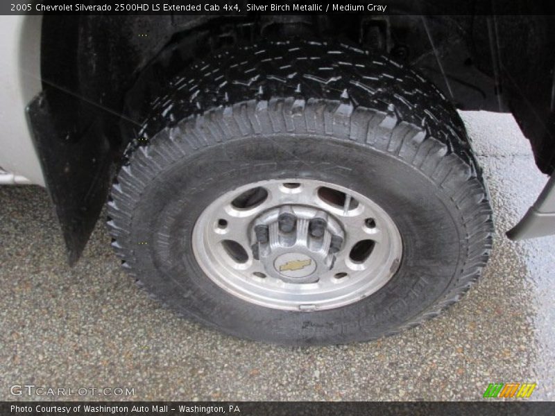 Silver Birch Metallic / Medium Gray 2005 Chevrolet Silverado 2500HD LS Extended Cab 4x4
