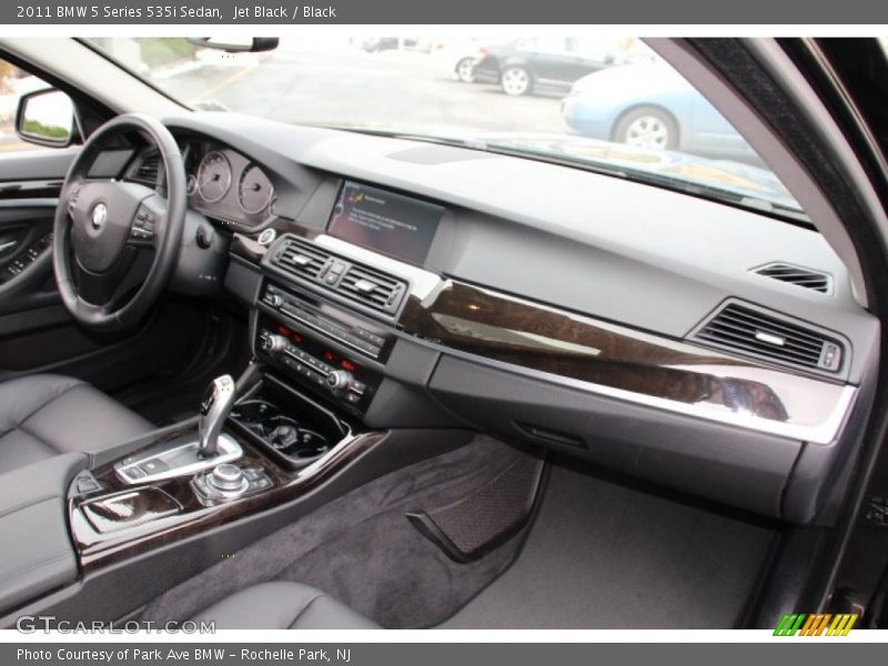 Jet Black / Black 2011 BMW 5 Series 535i Sedan