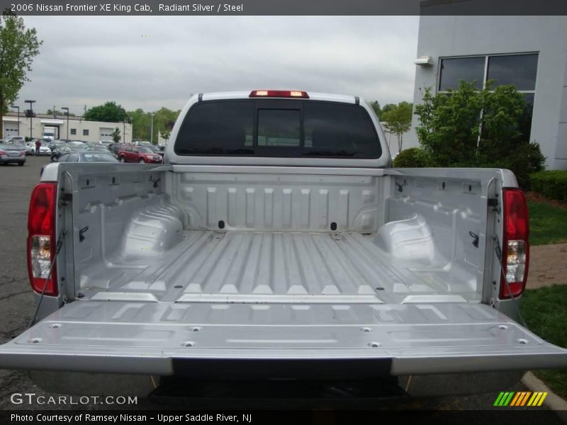 Radiant Silver / Steel 2006 Nissan Frontier XE King Cab