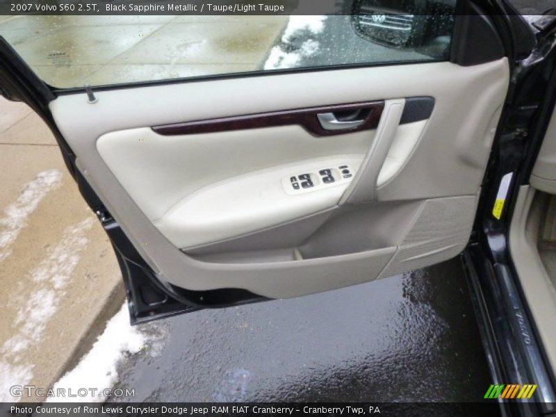 Black Sapphire Metallic / Taupe/Light Taupe 2007 Volvo S60 2.5T