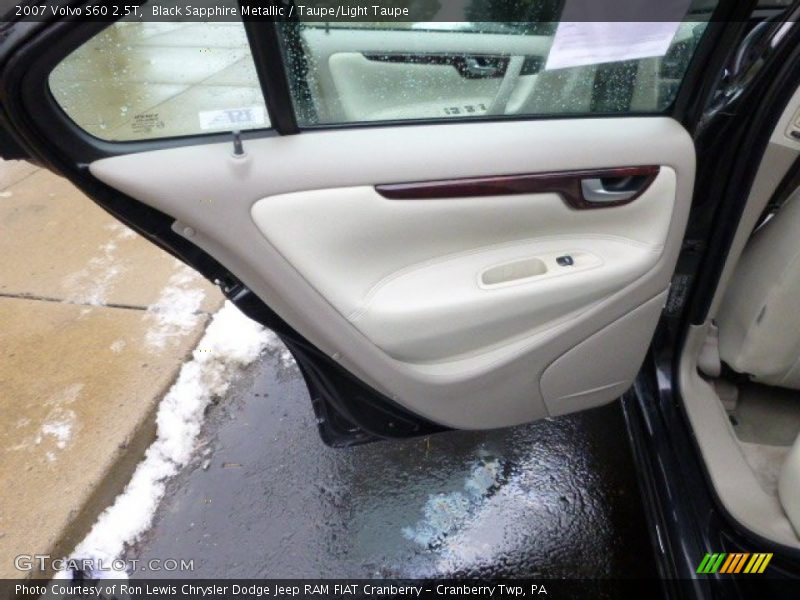 Black Sapphire Metallic / Taupe/Light Taupe 2007 Volvo S60 2.5T