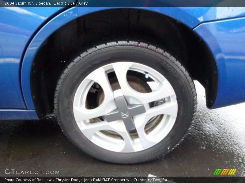  2004 ION 3 Sedan Wheel