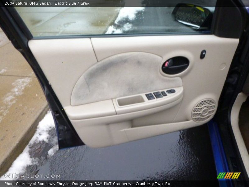 Electric Blue / Grey 2004 Saturn ION 3 Sedan