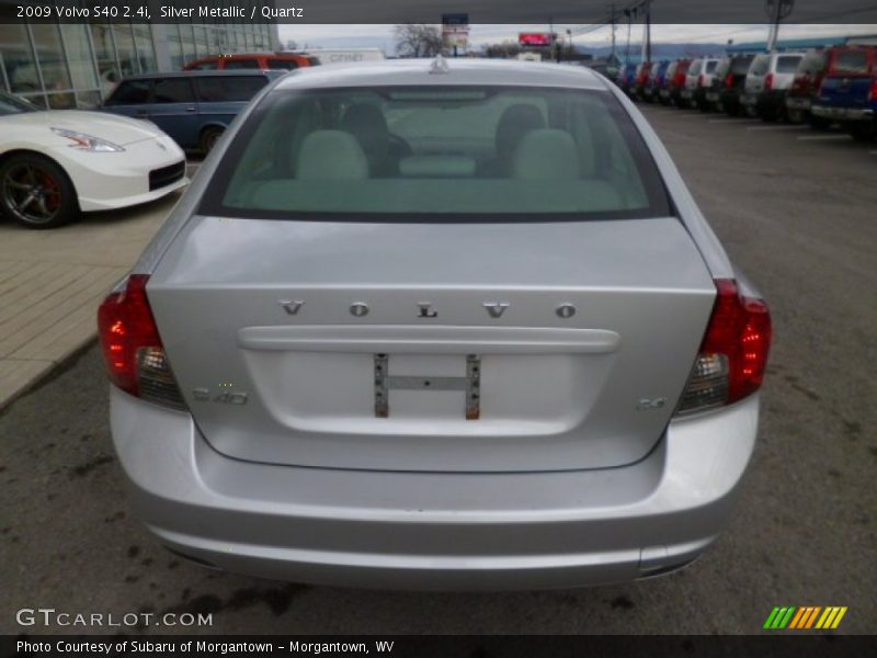 Silver Metallic / Quartz 2009 Volvo S40 2.4i