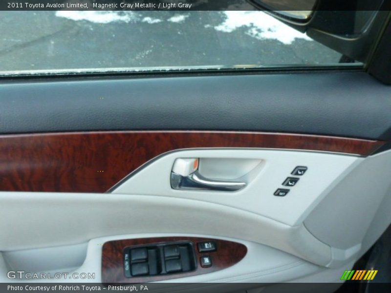 Magnetic Gray Metallic / Light Gray 2011 Toyota Avalon Limited