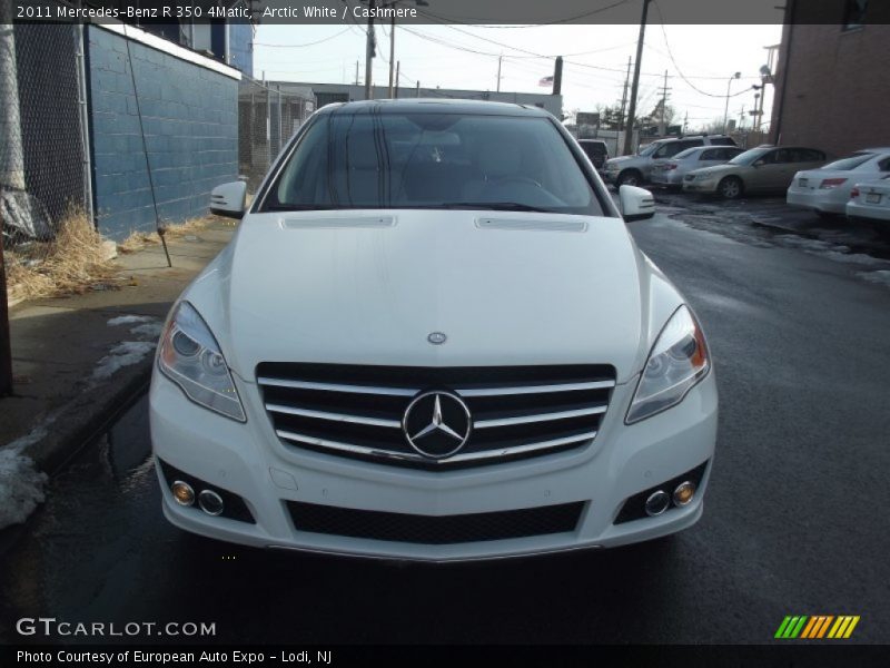 Arctic White / Cashmere 2011 Mercedes-Benz R 350 4Matic
