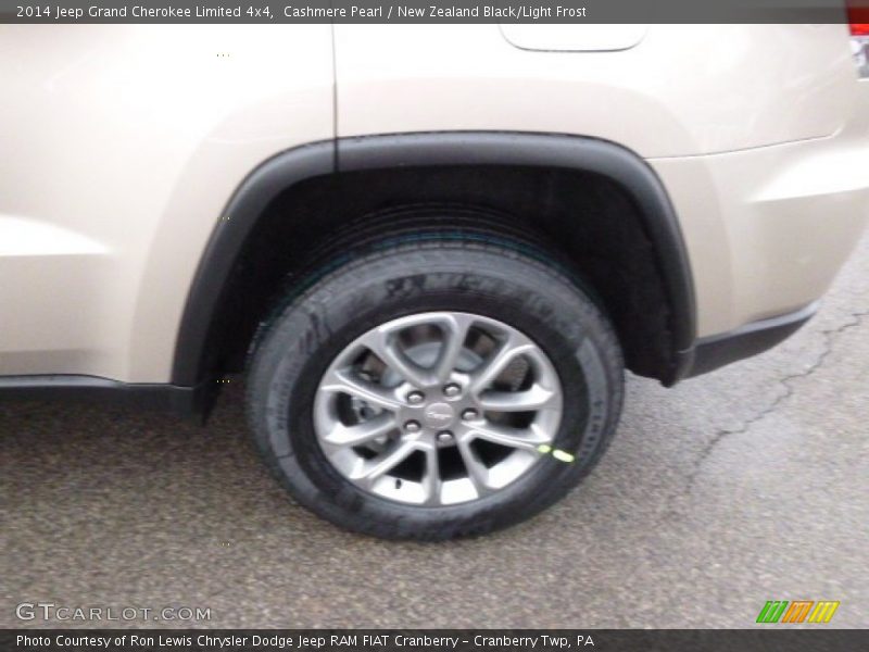 Cashmere Pearl / New Zealand Black/Light Frost 2014 Jeep Grand Cherokee Limited 4x4