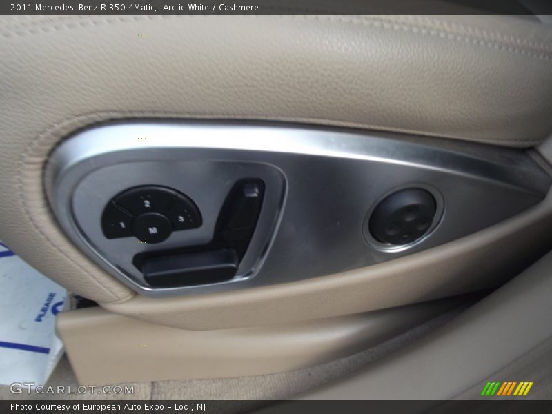 Arctic White / Cashmere 2011 Mercedes-Benz R 350 4Matic