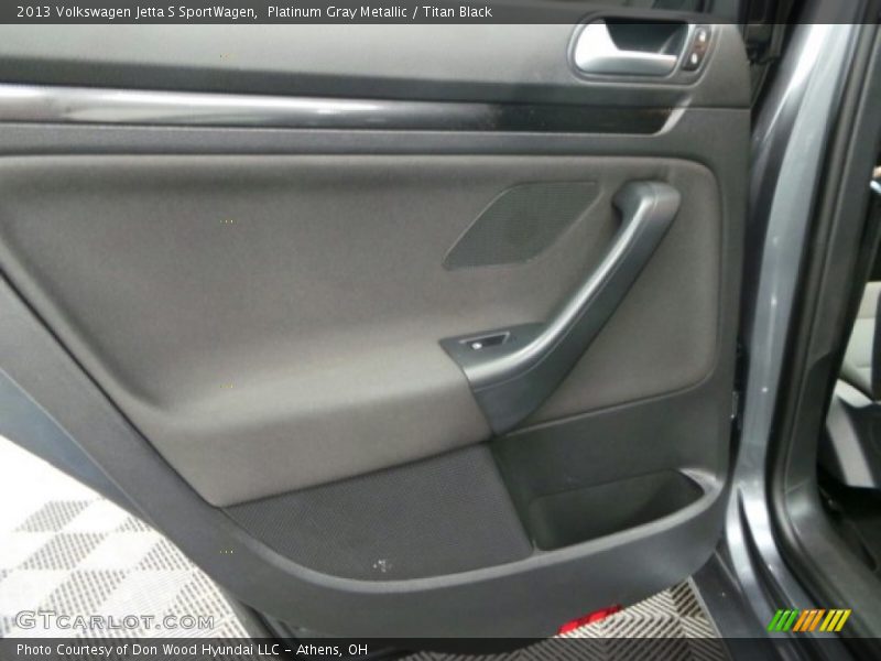 Platinum Gray Metallic / Titan Black 2013 Volkswagen Jetta S SportWagen