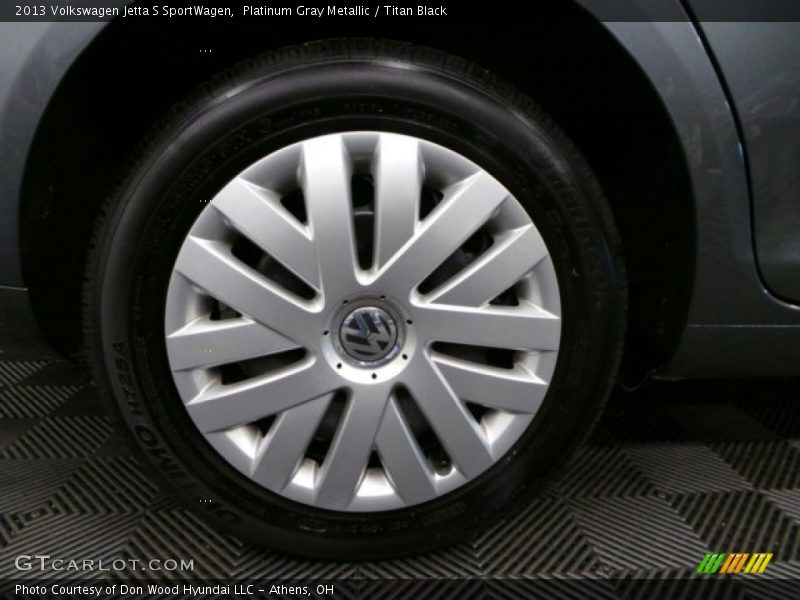 Platinum Gray Metallic / Titan Black 2013 Volkswagen Jetta S SportWagen