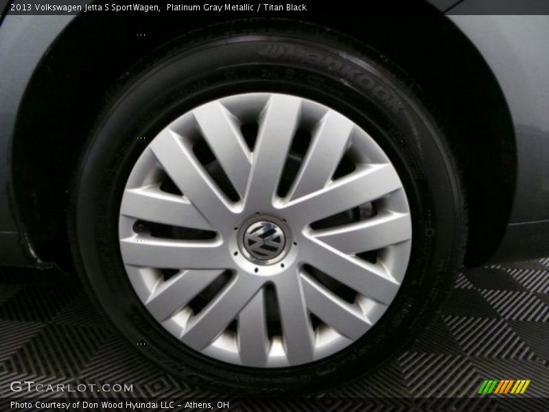 Platinum Gray Metallic / Titan Black 2013 Volkswagen Jetta S SportWagen