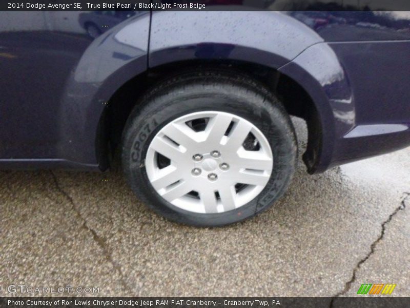 True Blue Pearl / Black/Light Frost Beige 2014 Dodge Avenger SE