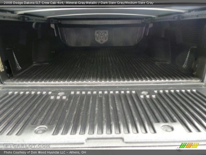 Mineral Gray Metallic / Dark Slate Gray/Medium Slate Gray 2008 Dodge Dakota SLT Crew Cab 4x4