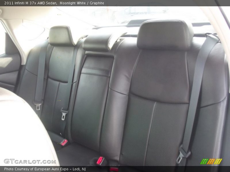 Moonlight White / Graphite 2011 Infiniti M 37x AWD Sedan
