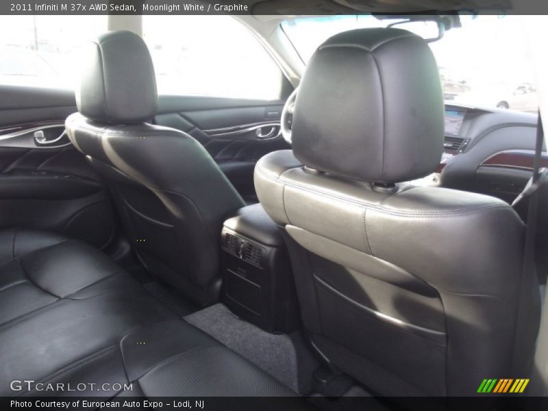 Moonlight White / Graphite 2011 Infiniti M 37x AWD Sedan