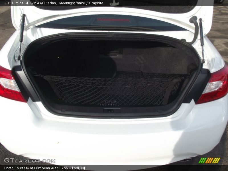 Moonlight White / Graphite 2011 Infiniti M 37x AWD Sedan
