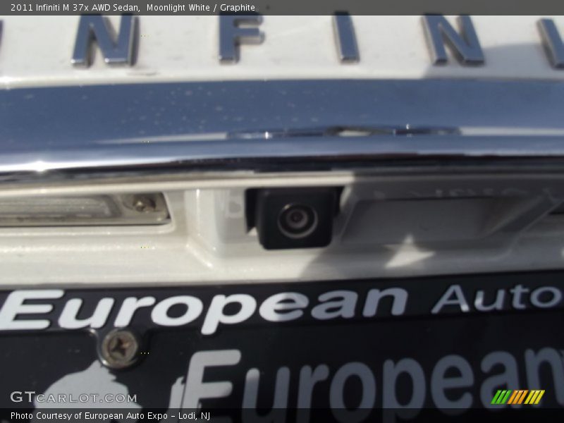 Moonlight White / Graphite 2011 Infiniti M 37x AWD Sedan
