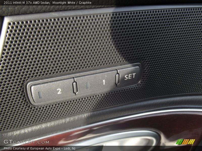 Moonlight White / Graphite 2011 Infiniti M 37x AWD Sedan