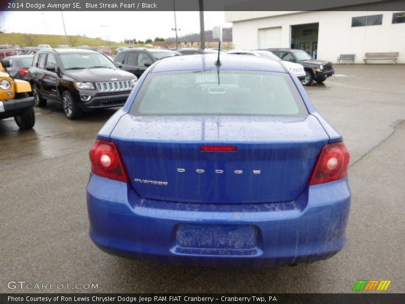 Blue Streak Pearl / Black 2014 Dodge Avenger SE