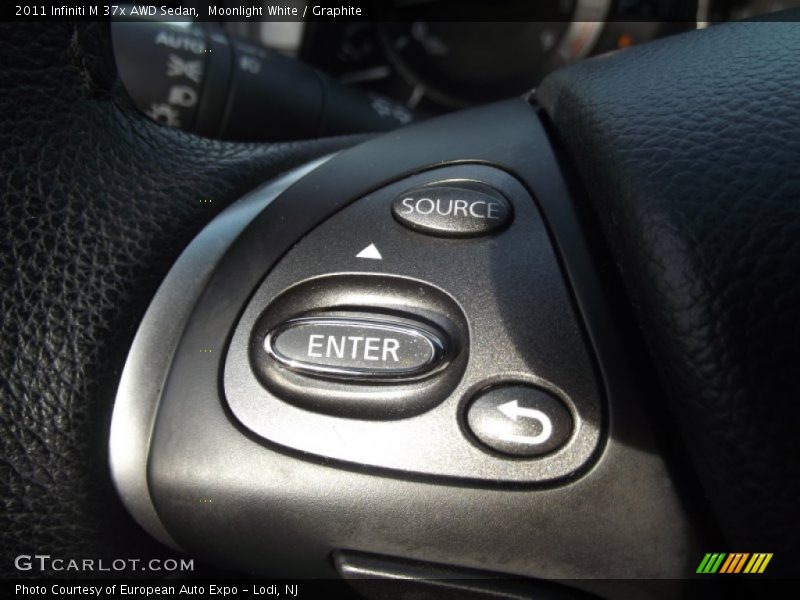 Moonlight White / Graphite 2011 Infiniti M 37x AWD Sedan