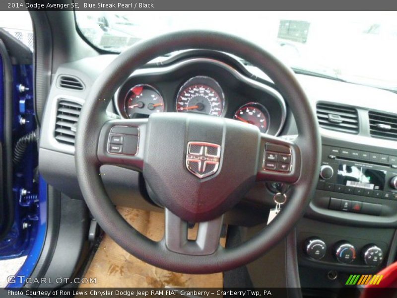 Blue Streak Pearl / Black 2014 Dodge Avenger SE