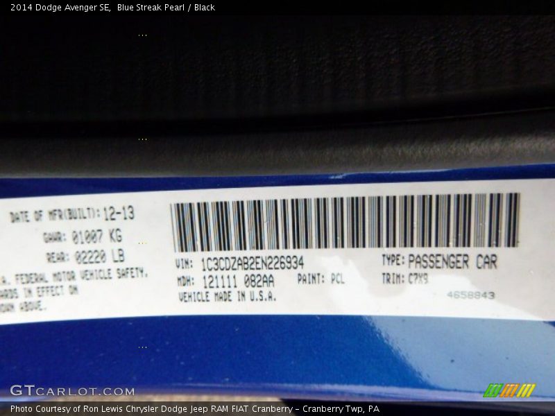 Blue Streak Pearl / Black 2014 Dodge Avenger SE