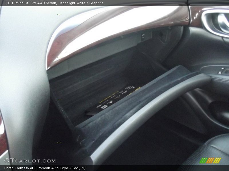Moonlight White / Graphite 2011 Infiniti M 37x AWD Sedan