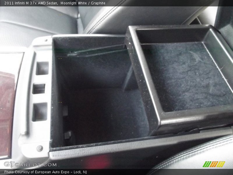 Moonlight White / Graphite 2011 Infiniti M 37x AWD Sedan