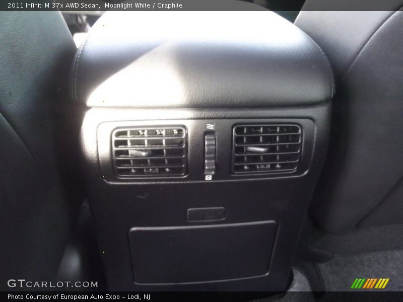 Moonlight White / Graphite 2011 Infiniti M 37x AWD Sedan