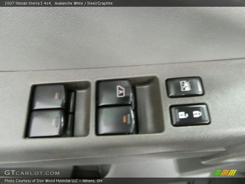 Avalanche White / Steel/Graphite 2007 Nissan Xterra S 4x4