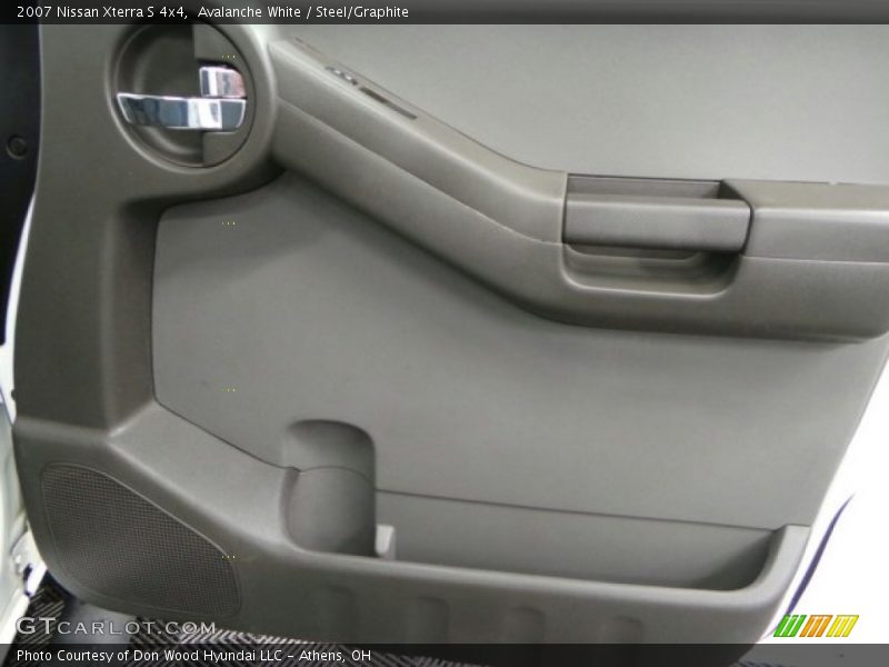 Avalanche White / Steel/Graphite 2007 Nissan Xterra S 4x4