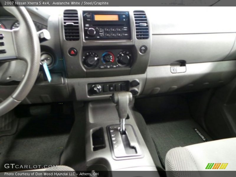 Avalanche White / Steel/Graphite 2007 Nissan Xterra S 4x4