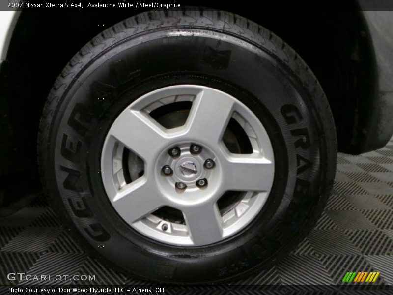 Avalanche White / Steel/Graphite 2007 Nissan Xterra S 4x4