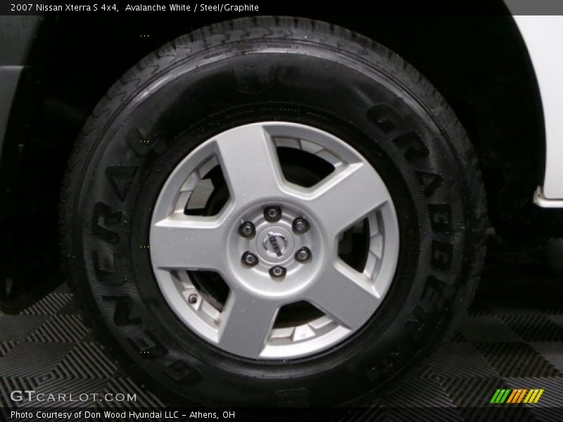 Avalanche White / Steel/Graphite 2007 Nissan Xterra S 4x4