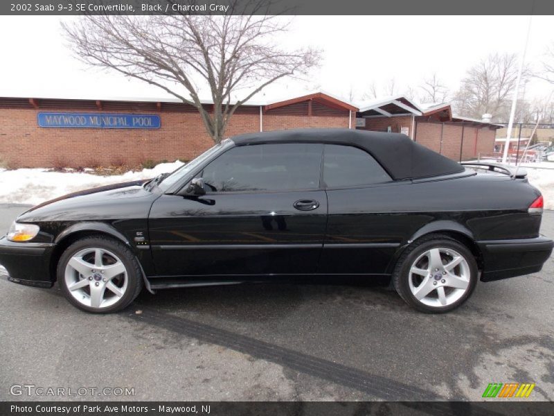 Black / Charcoal Gray 2002 Saab 9-3 SE Convertible