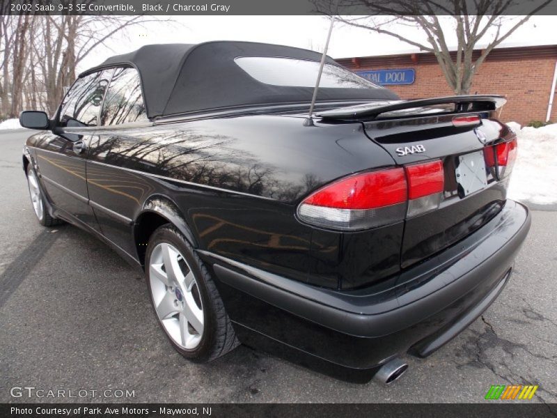 Black / Charcoal Gray 2002 Saab 9-3 SE Convertible