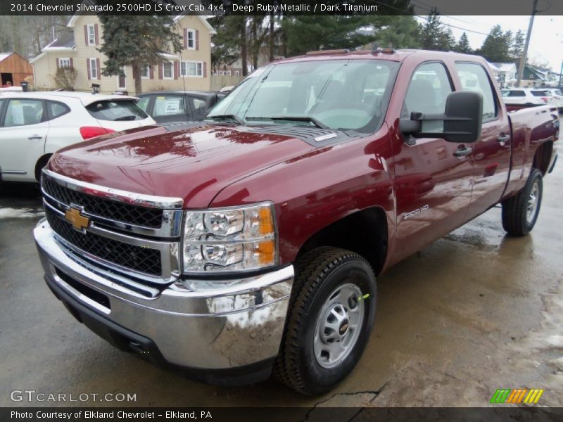 Front 3/4 View of 2014 Silverado 2500HD LS Crew Cab 4x4