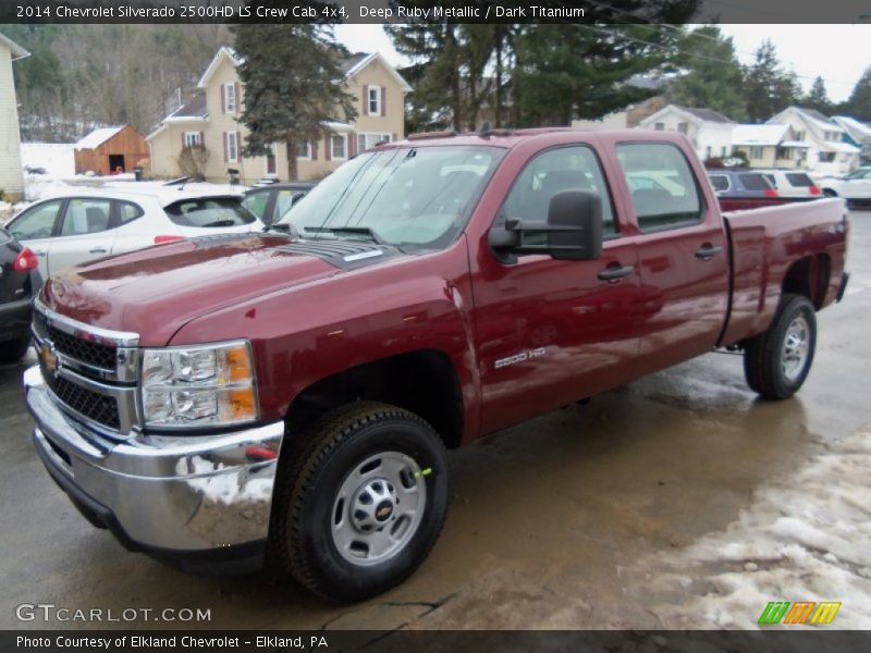 Front 3/4 View of 2014 Silverado 2500HD LS Crew Cab 4x4
