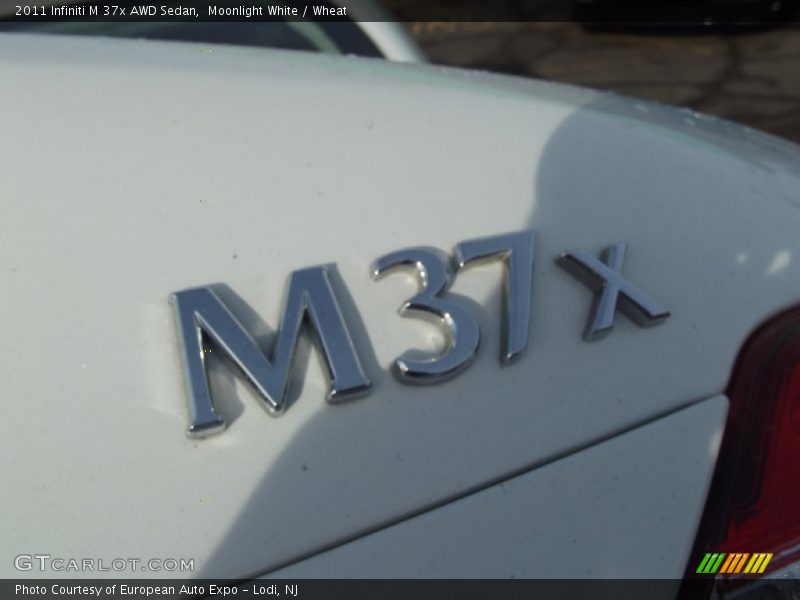 Moonlight White / Wheat 2011 Infiniti M 37x AWD Sedan